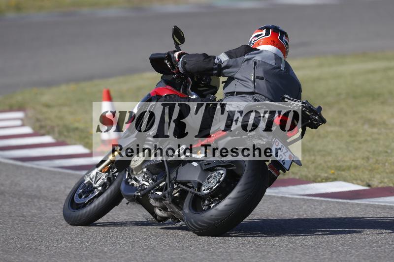 /07 09.04.2026 Cornu Master School ADR/Gruppe blau/39